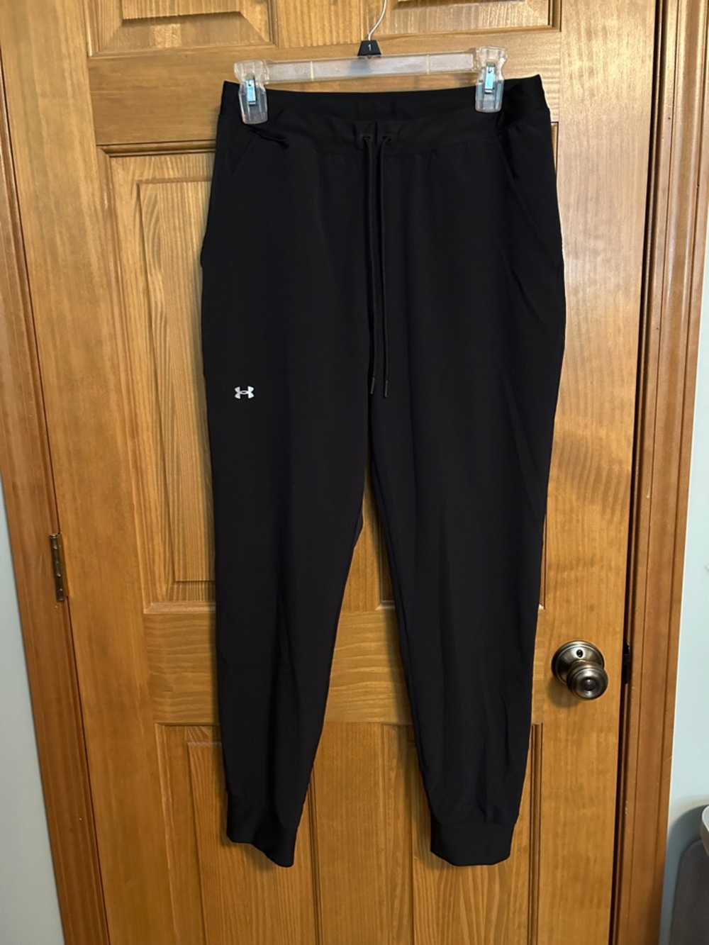 Under Armour women’s Black Performance Jogger Pants